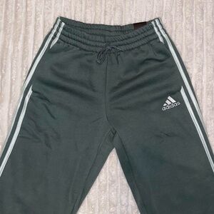 adidas essentials green straight leg track pants - size small